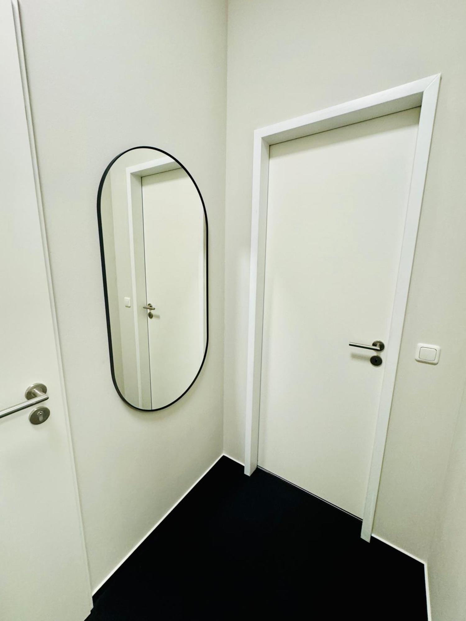 Elbapartment 29 Qm Mit Eigenem Badezimmer Hamburgo Exterior foto